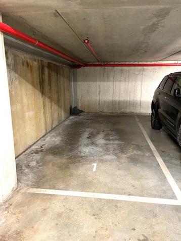 Garage te koop in Antwerpen beschikbaar voor biedingen