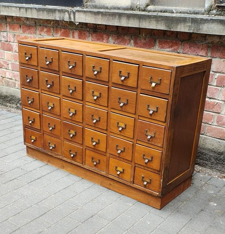 Vintage antieke knutselkast van massief eikenhout met 30 lad, Huis en Inrichting, Woonaccessoires | Overige, Zo goed als nieuw