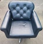 Zwarte kapperstoel
Dit is een kappersstoel, ook, Ophalen of Verzenden, Zo goed als nieuw, Leer