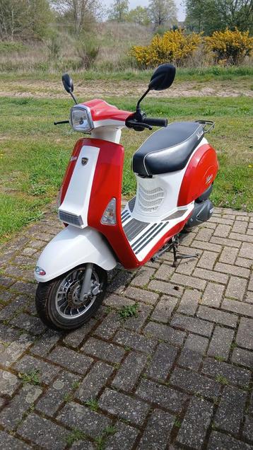scooter neco 50cc beschikbaar voor biedingen