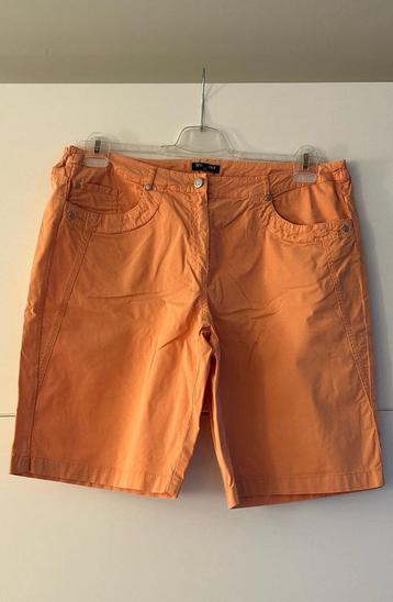 Tmchini Fashion zalmkleurige short