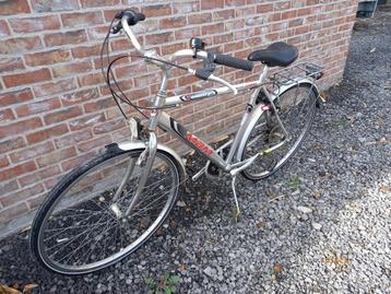 herenfiets - fiets - schoolfiets - jongensfiets - fietsen beschikbaar voor biedingen