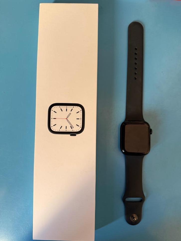 Apple Watch Series 7, 45mm, Handtassen en Accessoires, Smartwatches, Zo goed als nieuw, iOS, Zwart, Afstand, Calorieverbanding