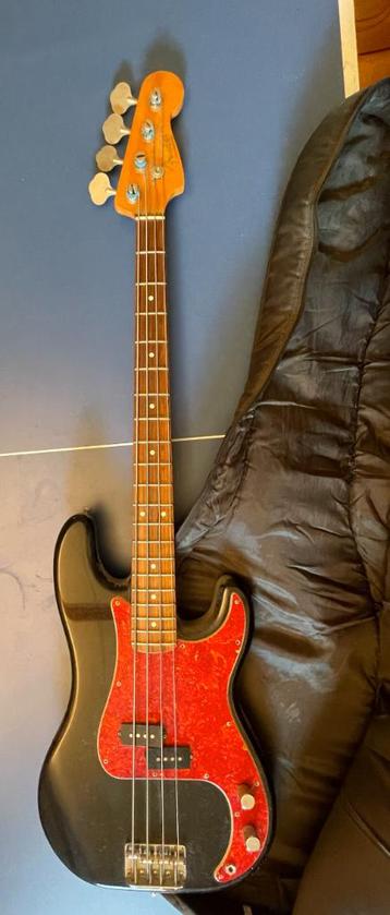 Fender Precision Bass - Jaren 90 - Gerefret - €350 beschikbaar voor biedingen