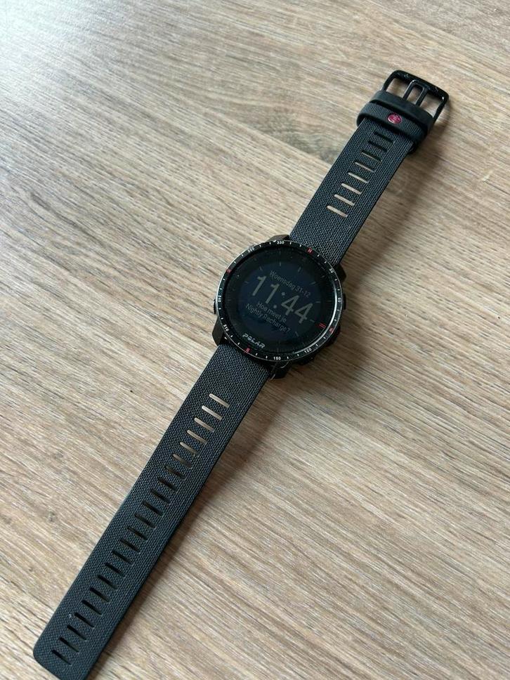 Polar grit x pro, Bijoux, Sacs & Beauté, Montres de sport, Comme neuf, Enlèvement