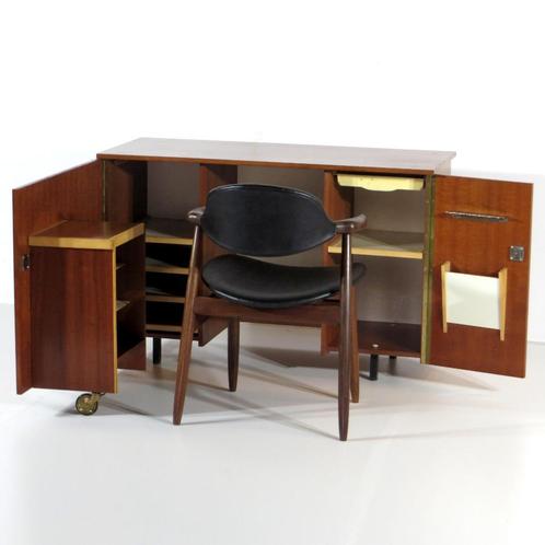 Vintage mid century modern design bureau in teak jaren '60, Huis en Inrichting, Bureaus, Bureau, Ophalen of Verzenden