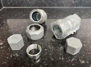 2 klemkoppelingen voor buis 3/4" met stop beschikbaar voor biedingen