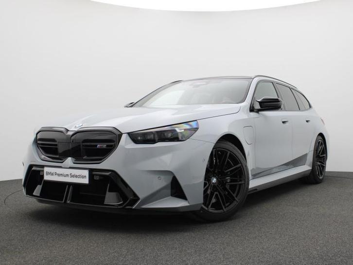BMW Serie M M5 PANODAK - HAAK - BOWERS&WILKIN, Auto's, BMW, 5 Reeks, Adaptieve lichten, Adaptive Cruise Control, Airbags, Airconditioning