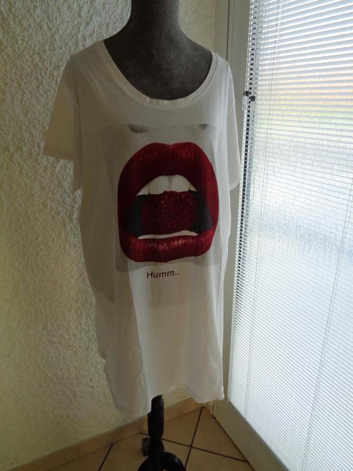 T-shirt blanc imprimé. Taille 46/48, Kleding | Dames, T-shirts, Zo goed als nieuw, Maat 46/48 (XL) of groter, Wit, Korte mouw