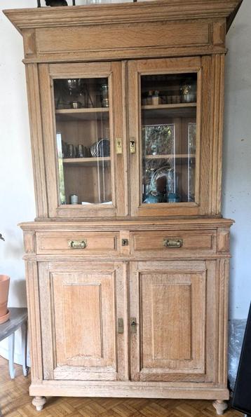 Dressoir beschikbaar voor biedingen