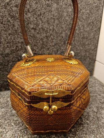 Thais juwelendoos vintage handtas beschikbaar voor biedingen