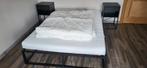 Bed, nachtkastjes, matras en dekbed, Ophalen, Zo goed als nieuw