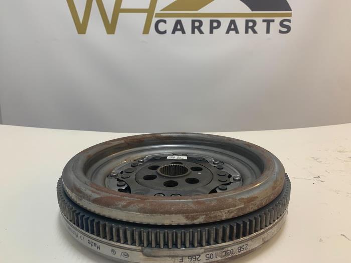 Volant moteur d'un Audi Q3, Autos : Pièces & Accessoires, Moteurs & Accessoires, Audi, Neuf, 6 mois de garantie, 12 mois de garantie