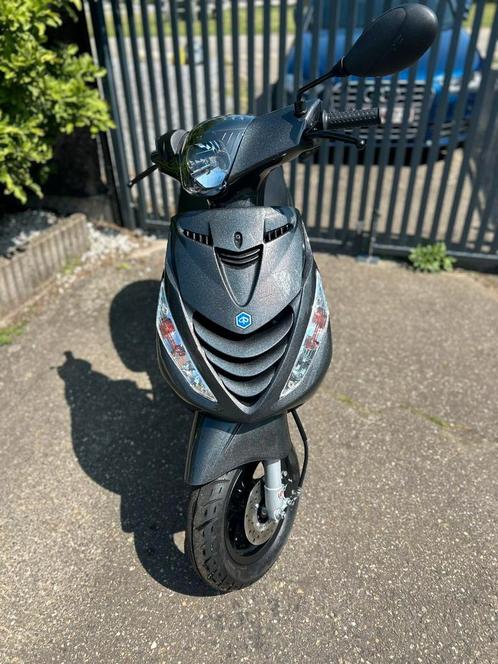 Scooter zip in perfecte staat, Fietsen en Brommers, Brommeronderdelen | Scooters, Zo goed als nieuw, Piaggio, Ophalen