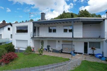 Appartement met ruim overdekt balkon in de Eifel beschikbaar voor biedingen