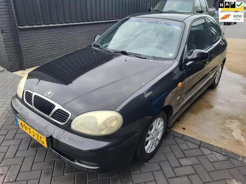 Daewoo Lanos 1.5 Europe 3drs, Auto's, Daewoo, Bedrijf, Lanos, Airbags, Centrale vergrendeling, Elektrische ramen, Lichtmetalen velgen