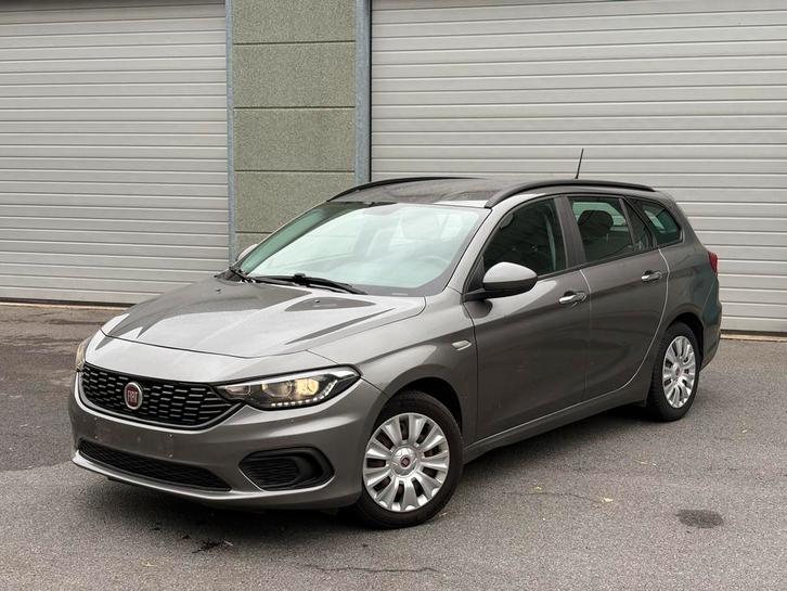 Fiat Tipo 1.4 Benzine – Betrouwbare gezinswagen, Auto's, Volkswagen, Particulier, Airconditioning, Benzine, Grijs, Ophalen