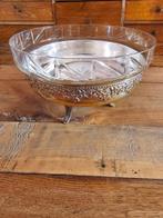 Coupe en cristal taillé avec monture en métal argentéé, Ophalen