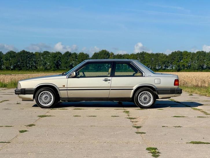 Volvo 780 Bertone full option met o.a. airco chique kleurste, Auto's, Oldtimers, Bedrijf, Airconditioning, Centrale vergrendeling