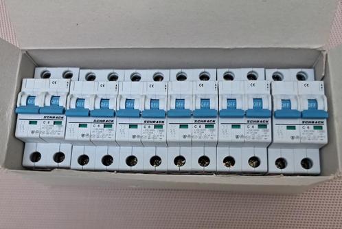 Disjoncteurs SCHRACK 2 pôles 6A - Neufs et conformes, Doe-het-zelf en Bouw, Elektriciteit en Kabels, Nieuw, Ophalen