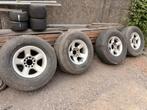 Jantes dodge ram, Ophalen, Band(en)