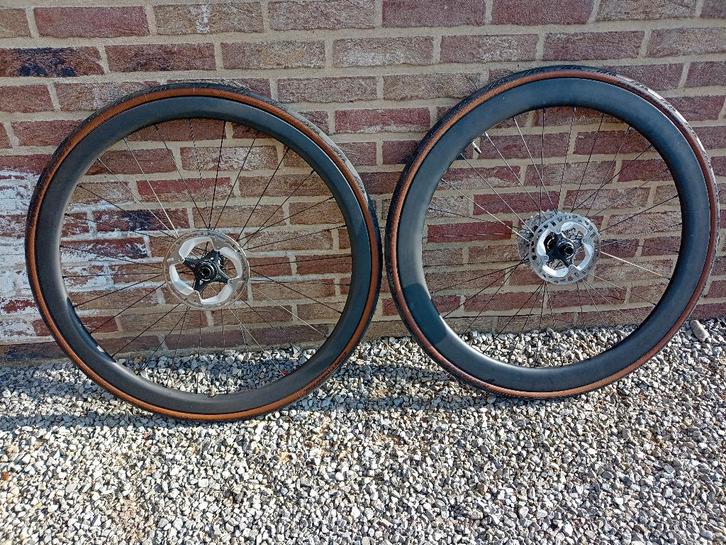 Carbonwielen, Fietsen en Brommers, Fietsonderdelen, Zo goed als nieuw, Racefiets, Wiel, Ophalen