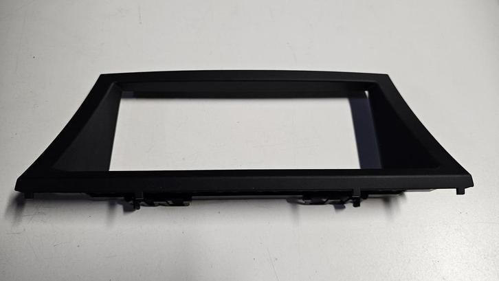 Frame omlijsting navigatie display 6.5 inch BMW X5 serie E70, Auto diversen, Autonavigatie, Zo goed als nieuw, Ophalen of Verzenden