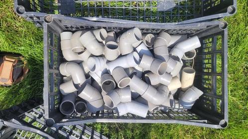 PVC hulpstukken, Doe-het-zelf en Bouw, Buizen en Afvoer, Zo goed als nieuw, Bochten, PVC, Minder dan 2 meter, 80 mm of meer, Ophalen