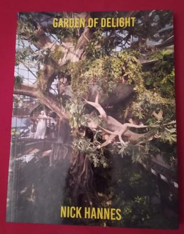 "Garden of Delight" (Nick Hannes) fotoboek over Dubai beschikbaar voor biedingen