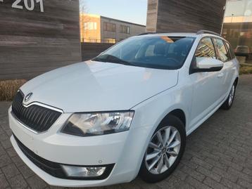 Skoda octavia  Année 2016 Essence ️  Euro 6 " carnet   beschikbaar voor biedingen