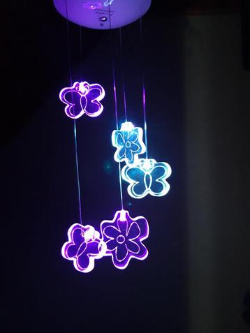 Led verlichting kinderkamer bloemen en vlinders, Enlèvement ou Envoi, Utilisé, Lampe