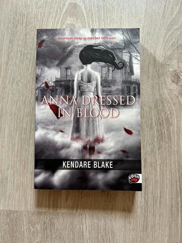 Kendare Blake - Anna dressed in blood beschikbaar voor biedingen