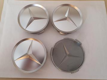 Mercedes mat zilver wieldoppen dia 75 mm beschikbaar voor biedingen