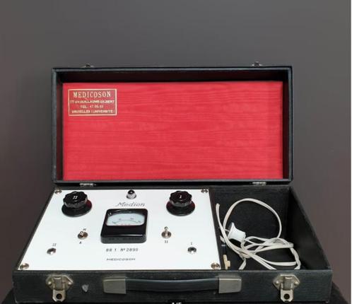 Voormalig elektrotherapeutisch apparaat van medicoson, Antiek en Kunst, Antiek | Gereedschap en Instrumenten, Ophalen of Verzenden