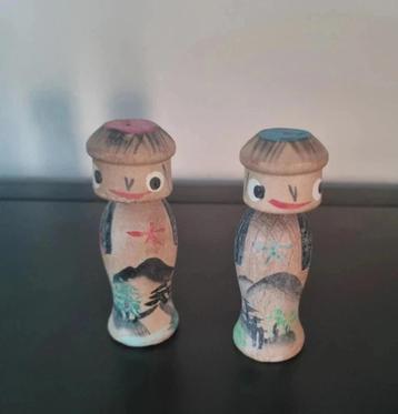 Magnifique couple Kappa kokeshi, Envoi