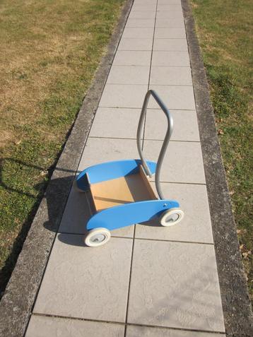 loopwagentje beschikbaar voor biedingen