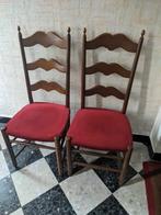 2 antieke houten oude stoelen, Antiquités & Art, Antiquités | Meubles | Chaises & Canapés, Enlèvement