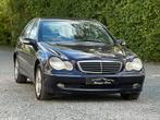 Mercedes C200 CDI Avantgarde Xenon Zetelverwarming 2001, Auto's, Stof, Zwart, Blauw, Bedrijf