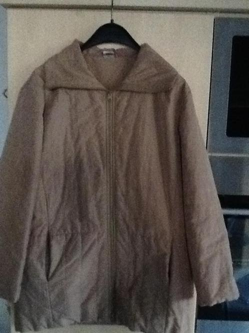 Jas, Winterjas CHAMP.  2x. maat 40-42., Vêtements | Femmes, Vestes | Hiver, Porté, Taille 38/40 (M), Beige, Enlèvement ou Envoi