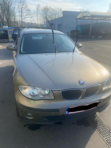 BMW 116i BENZINE, Zwart, 1600 cc, 5 deurs, Particulier