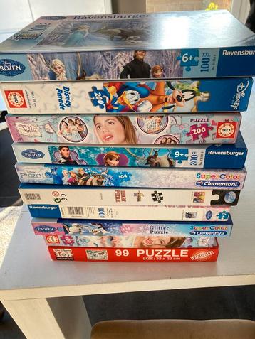 Lot de puzzle beschikbaar voor biedingen