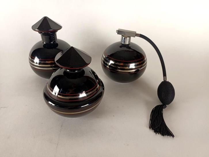 Art deco parfumset Booms glas (3 stks), Antiek en Kunst, Antiek | Glaswerk en Kristal, Ophalen of Verzenden