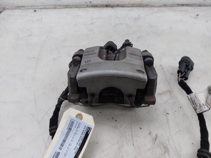 REMKLAUW LINKS ACHTER ABS Stelvio (949) (|00505690180|), Auto-onderdelen, Remmen en Aandrijving, Alfa Romeo, Gebruikt