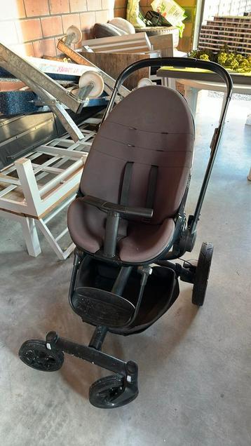 Quinny buggy, kleur zwart.  beschikbaar voor biedingen