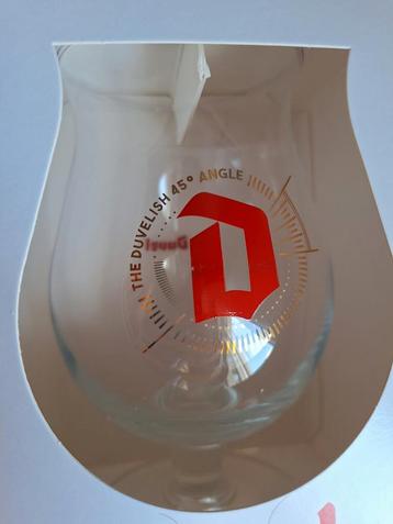 Duvel perfect serve 45 graden glas
