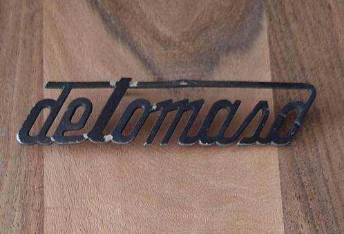 2 x origineel auto logo DeTomaso, De Tomaso Italië., Verzamelen, Automerken, Motoren en Formule 1, Gebruikt, Auto's, Ophalen of Verzenden