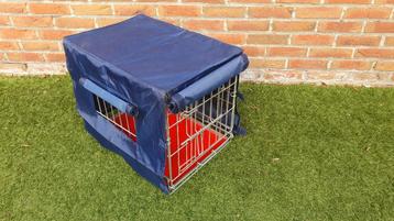 Hondenbench met hoes voor kleine hond beschikbaar voor biedingen