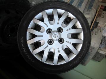 Wielen Hyundai i-10. Hankook 165/60R14 beschikbaar voor biedingen