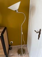 Lampadaire sur pieds en métal avec abat jour pivotant, Comme neuf, Verre, Enlèvement, 100 à 150 cm