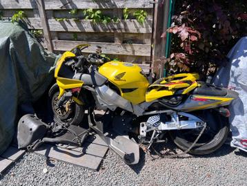 Honda cbr 929 rr onderdelen sc 44 beschikbaar voor biedingen
